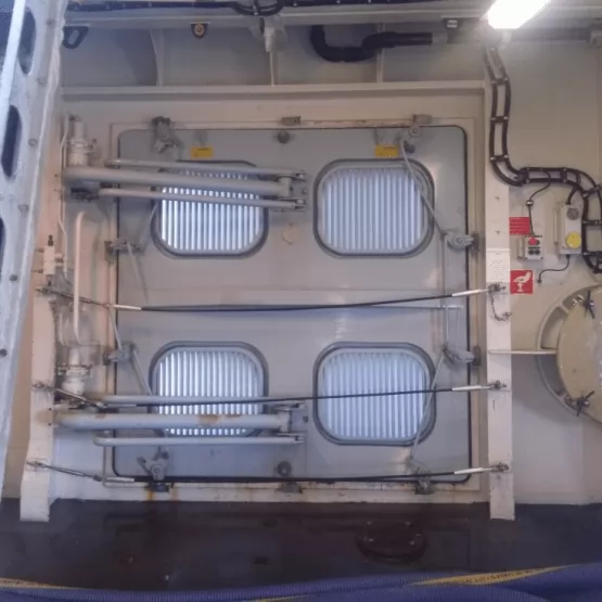 Boat bay doors and RCS Screen Hull Closures